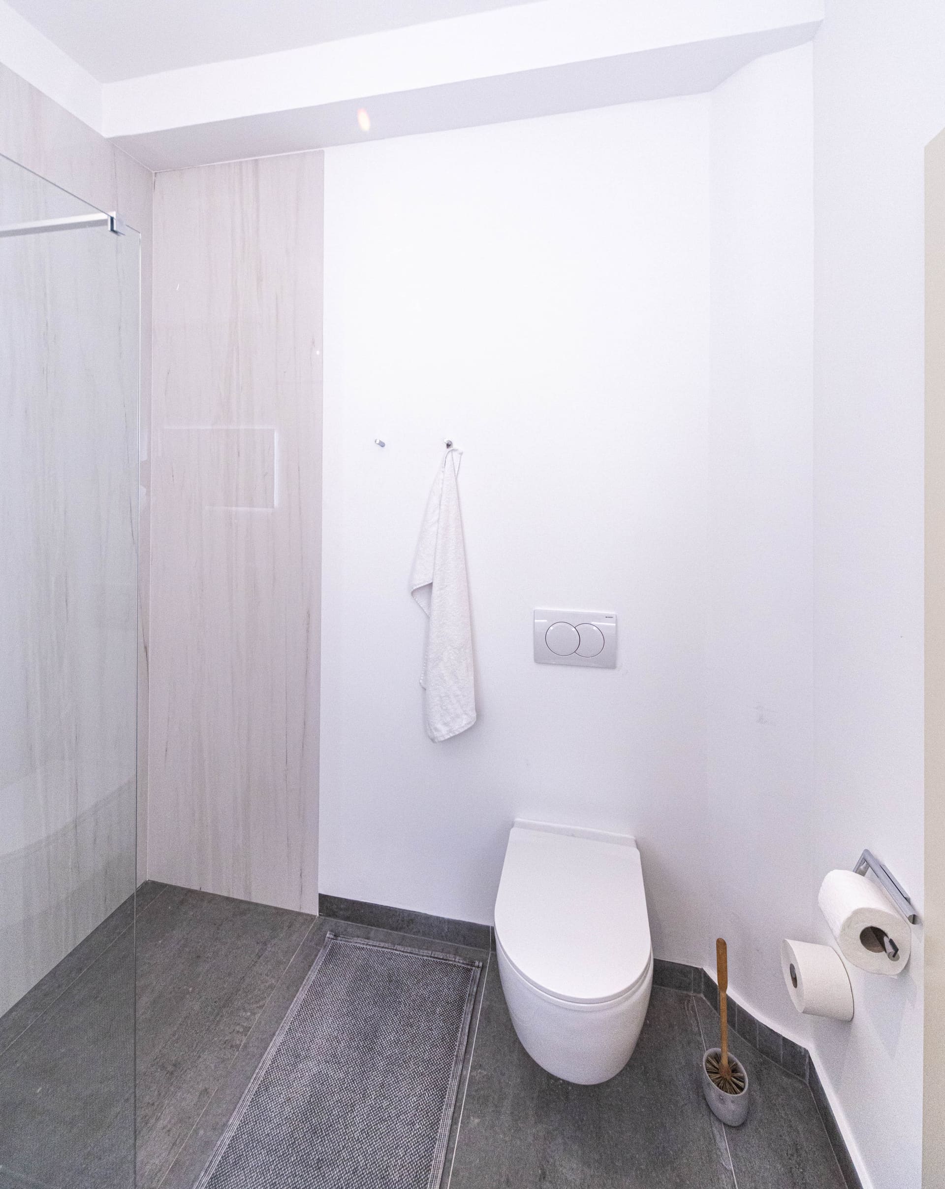 Badezimmer 1 mit Dusche